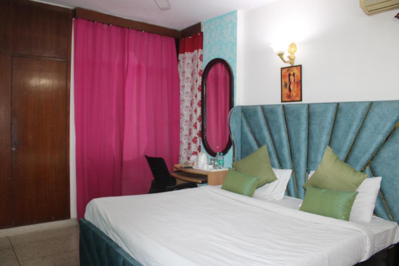 Awasthi Kozi Stays B&B - Closest To Vfs New Delhi Luaran gambar
