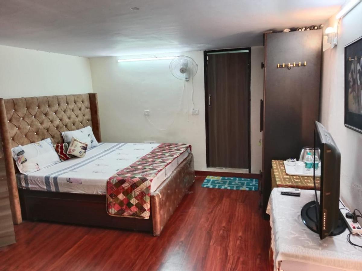 Awasthi Kozi Stays B&B - Closest To Vfs New Delhi Luaran gambar
